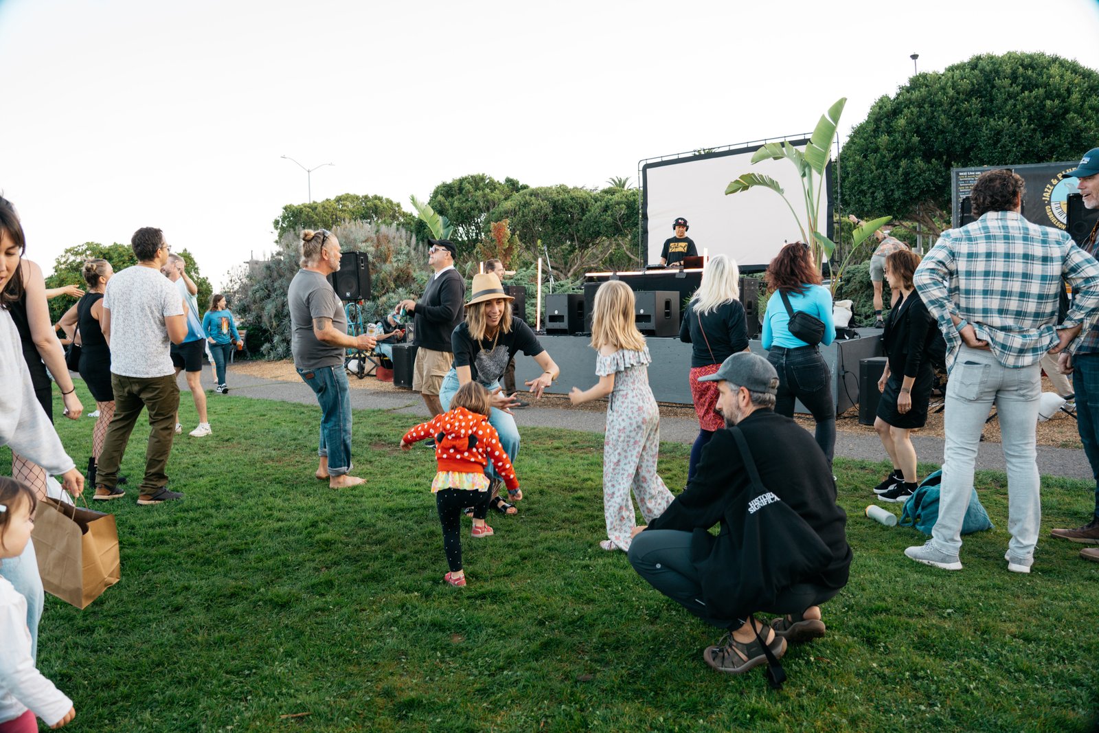 Dancing in the afternoon light, DJs by the Bay 2025